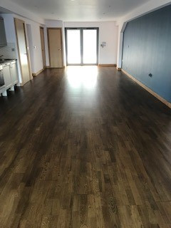 oak staining of engineered wood