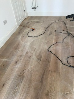 light sanding london